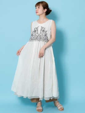 「shop DADA（ショップダダ）のアイテム」を使った、Rewde Staffさん（レディース・163cm）の春コーディネート
