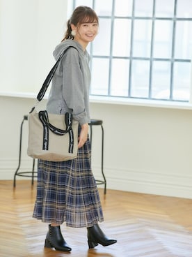 「Rewde（ルゥデ）のアイテム（ブーツ）」を使った、Rewde Staffさん（レディース・164cm）の秋コーディネート