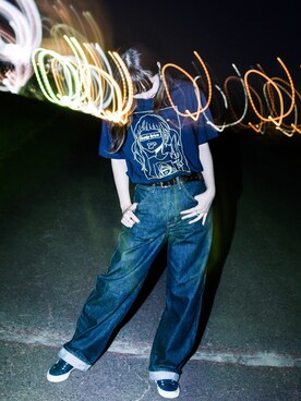 「UNIQLO（ユニクロ）のワイドフィットカーブジーンズ（デニムパンツ、グレー系）」を使った、なつさん（レディース・162cm）の秋コーディネート