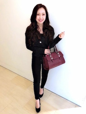 「アイテム（トートバッグ、レッド系）」を使った、Delyle NOIR STAFFさん（レディース・160cm）の秋コーディネート