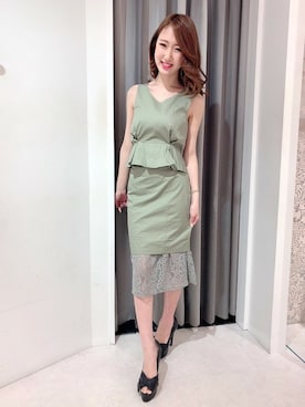 「アイテム（タンクトップ、グリーン系）」を使った、Delyle NOIR STAFFさん（レディース・160cm）の夏コーディネート