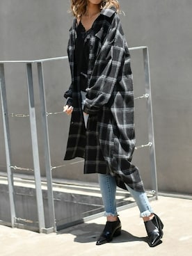 「アイテム（シャツワンピース、ブラック系）」を使った、Delyle NOIR STAFFさん（レディース・160cm）の秋コーディネート