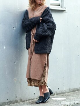 「ボリュームニット」｜「アイテム（シャツワンピース）」を使った、Delyle NOIR STAFFさん（レディース・160cm）の冬コーディネート