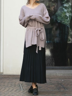 「アイテム（トップス、ブラウン系）」を使った、Delyle NOIR STAFFさん（レディース・160cm）の冬コーディネート