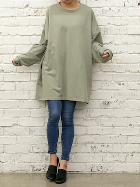 「アイテム（チュニック、グリーン系）」を使った、Delyle NOIR STAFFさん（レディース・160cm）の春コーディネート