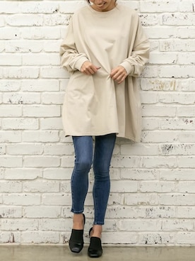 「アイテム（チュニック、ベージュ系）」を使った、Delyle NOIR STAFFさん（レディース・160cm）の春コーディネート