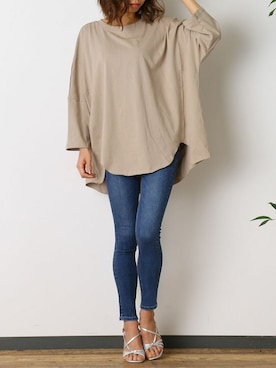 「アイテム（チュニック、ベージュ系）」を使った、Delyle NOIR STAFFさん（レディース・160cm）の春コーディネート