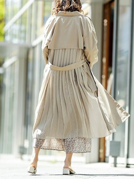 「プリーツ」｜「アイテム（トレンチコート）」を使った、Delyle NOIR STAFFさん（レディース・160cm）の春コーディネート