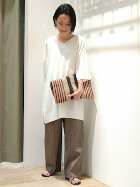 「アイテム（タンクトップ、グレー系）」を使った、harukaさん（レディース・156cm）の夏コーディネート