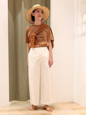 「アイテム（トップス、ベージュ系）」を使った、harukaさん（レディース・156cm）の夏コーディネート