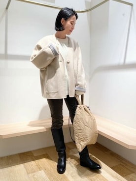 「アイテム（ノーカラーコート、ホワイト系）」を使った、harukaさん（レディース・156cm）の秋コーディネート