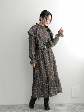 「秋トレンド2021」｜「アイテム（ワンピース/ドレス）」を使った、osharewalker staffさん（レディース・158cm）の秋コーディネート