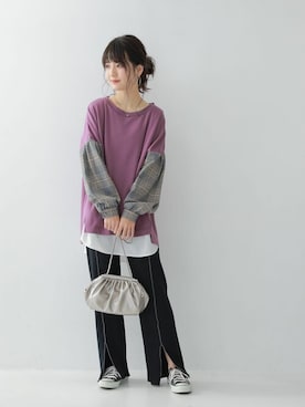 「スリット」｜「アイテム（スウェット）」を使った、osharewalker staffさん（レディース・160cm）の冬コーディネート