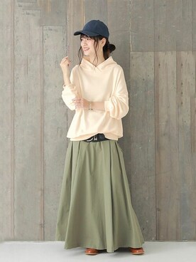 「osharewalker」｜「アイテム（スウェット）」を使った、osharewalker staffさん（レディース・160cm）の冬コーディネート