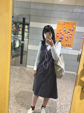 「H&M（エイチ・アンド・エム）のアイテム（シャツ/ブラウス、ホワイト系）」を使った、mitsumiさん（レディース・164cm）の春コーディネート