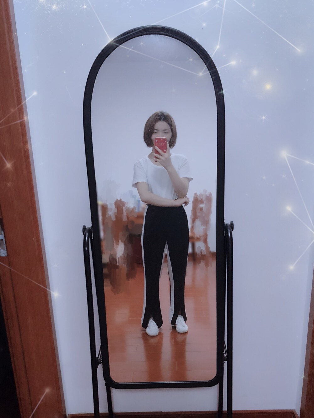 「UNKNOWN.のアイテム（チノパンツ、ブラック系）」を使った、chriswooさん（レディース・158cm）の夏コーディネートの1枚目の写真