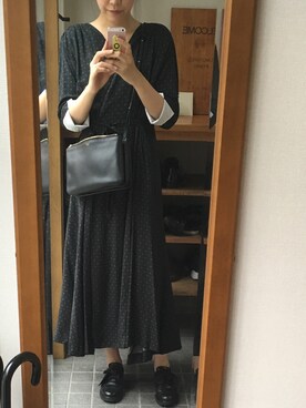 「COELのアイテム（ワンピース/ドレス、ブラック系）」を使った、あやこさん（レディース・167cm）の秋コーディネート
