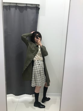 「日系极简」｜「アイテム（トレンチコート）」を使った、ponyo波妞儿さん（レディース・164cm）の夏コーディネート