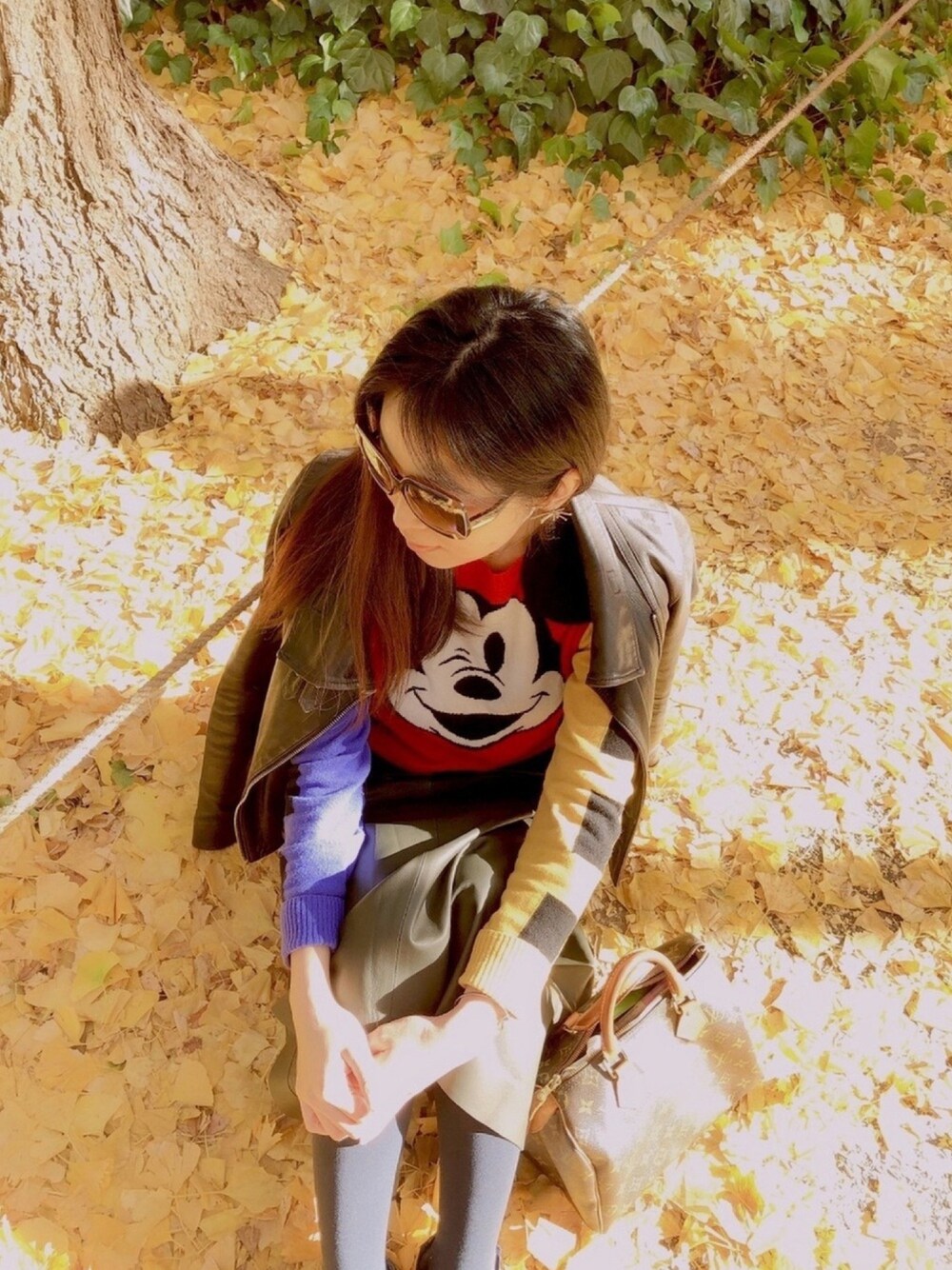 「冬コーデ、大人カジュアル、おしゃれさんと繋がりたい、ファッションコーデ、ootd、レザースカート、大人女子、年末WEAR感謝祭」｜「BENETTON (UNITED COLORS OF BENETTON)のアイテム（ニット/セーター、その他）」を使った、yipin32さん（レディース・161cm）の冬コーディネートの1枚目の写真