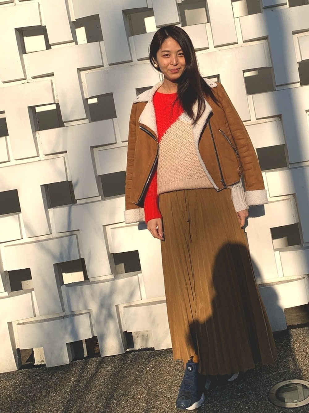 「大人カジュアル、シンプルコーデ、オトナ女子、大人コーデ、大人かわいい、代官山、代官山蔦屋、コーディネート」｜「ARMANI EXCHANGEのアイテム（ニット/セーター、レッド系）」を使った、yipin32さん（レディース・161cm）の冬コーディネートの1枚目の写真
