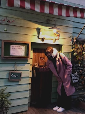 「ピンクコート」｜「アイテム（スリッポン）」を使った、Misaさん（レディース・163cm）の冬コーディネート