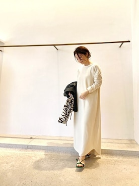 「バッグ」｜「アイテム（ライダースジャケット）」を使った、WhimGazette_officialさん（レディース・156cm）の春コーディネート