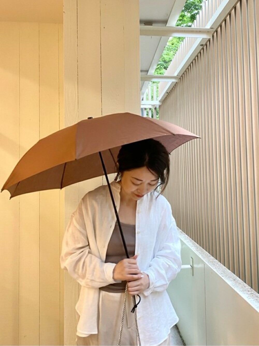 WhimGazette_officialさんの「【WAKAO】別注折り畳み傘（WAKAO）」を使ったコーディネートの1枚目の写真