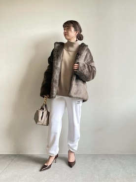 「ファー」｜「アイテム（ノーカラーコート）」を使った、WhimGazette_officialさん（レディース・158cm）の秋コーディネート
