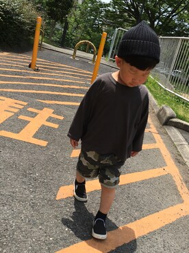「韓国子供服のアイテム（Tシャツ/カットソー、ブラック系）」を使った、yukiさん（レディース・160cm）の春コーディネート