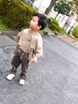 「VANS（バンズ）のアイテム（Tシャツ/カットソー、ベージュ系）」を使った、yukiさん（レディース・160cm）の秋コーディネート