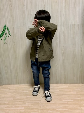 「quoti use fith（クゥオティ　ユース　フィス）のアイテム（マウンテンパーカー）」を使った、eightnnnさん（キッズ・100cm）の冬コーディネート