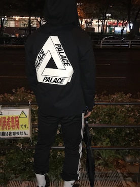 「PALACE（パレス）のアイテム（ジャケット/アウター）」を使った、Shupreme0814さん（メンズ・175cm）の冬コーディネート