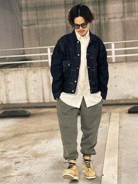 「Levi's」｜「アイテム（スウェットパンツ）」を使った、TAKAHIROさん（メンズ・172cm）の春コーディネート
