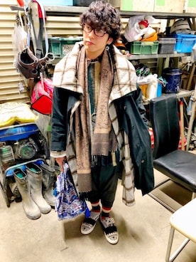 「1piu1uguale3 RELAX（ウノピュウノウグァーレトレリラックス）のアイテム（スリッポン）」を使った、TAKUYAさん（メンズ・162cm）の冬コーディネート