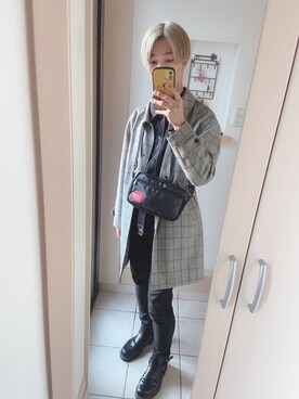 「LAKOLE（ラコレ）のアイテム（ステンカラーコート）」を使った、ひかるさん（メンズ・176cm）の春コーディネート