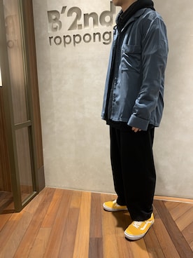 「B'2nd（ビーセカンド）のアイテム（トップス）」を使った、601 さん（メンズ・172cm）の冬コーディネート