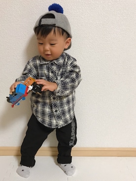 「ナイロンパンツ」｜EIMA.SAEさん（キッズ・70cm）の秋コーディネート