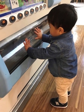 「アイテム（スニーカー）」を使った、EIMA.SAEさん（キッズ・80cm）の冬コーディネート