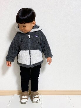 「こども ビームス（コドモビームス）のアイテム（パーカー）」を使った、EIMA.SAEさん（キッズ・80cm）の冬コーディネート