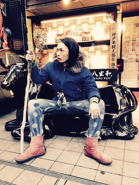 「TALKING ABOUT THE ABSTRACTION（トーキング　アバウト　ジ　アブストラクション）のアイテム（その他パンツ）」を使った、Acinonyx Jubatusさん（メンズ・180cm）の冬コーディネート