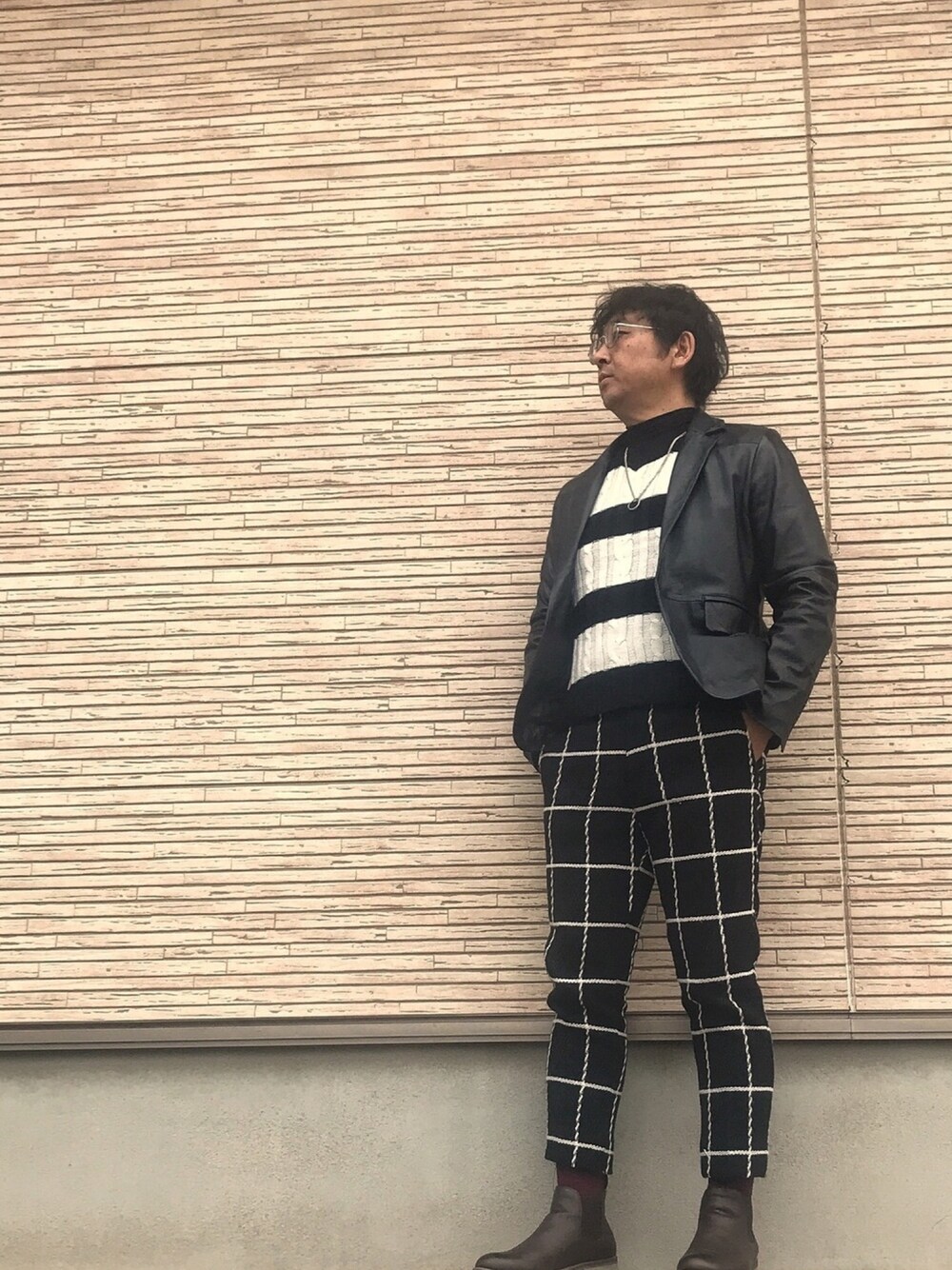 「年末WEAR感謝祭、NOID」｜「NO ID.のmp7461-チェックテーパードトラウザーズ パンツ（その他パンツ、ブラック系）」を使った、しもん＠WEARさん（メンズ・173cm）の冬コーディネートの1枚目の写真