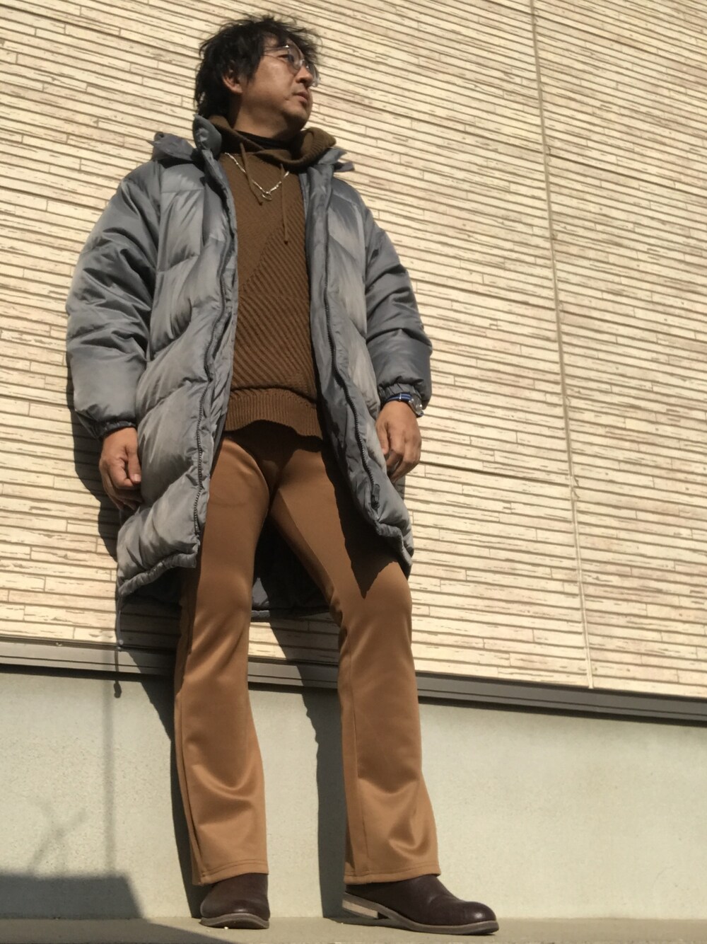 「冬アウター着回しチャレンジ」｜「Reebokのアイテム（ダウンジャケット/コート、シルバー系）」を使った、しもん＠WEARさん（メンズ・173cm）の冬コーディネートの1枚目の写真