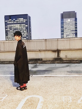 「BLACK COMME des GARCONS（ブラックコムデギャルソン）のアイテム（その他アウター）」を使った、モリさん（メンズ・165cm）の春コーディネート