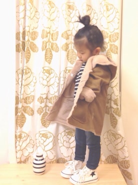 「kids」｜「アイテム（ムートンコート）」を使った、suuu☺︎さん（キッズ・90cm）の冬コーディネート