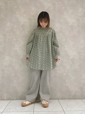 「花柄ブラウス」｜よしかわさん（レディース・151cm）の冬コーディネート