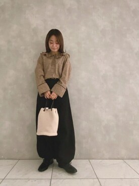 「アイテム（バッグ、ホワイト系）」を使った、よしかわさん（レディース・151cm）の秋コーディネート