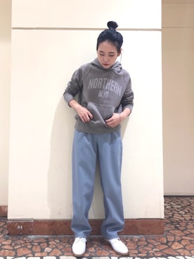 「NOMBRE IMPAIR（ノンブルアンペール）のアイテム（パーカー）」を使った、suu.さん（レディース・152cm）の秋コーディネート