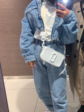 「MARC JACOBS（マークジェイコブス）のSNAPSHOT DTM/スナップショット DTM スモール カメラ バッグ ショルダー（ショルダーバッグ、ホワイト系）」を使った、miuさん（レディース）の冬コーディネート