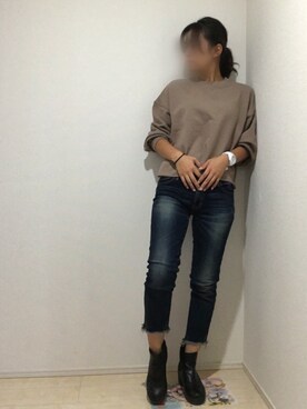 「Ungrid（アングリッド）のインディゴフレイドヘムストスリ（デニムパンツ）」を使った、Manaさん（レディース・162cm）の秋コーディネート