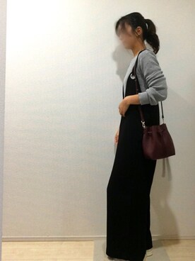 「ワインレッド」｜「アイテム（オールインワン・サロペット）」を使った、Manaさん（レディース・162cm）の秋コーディネート